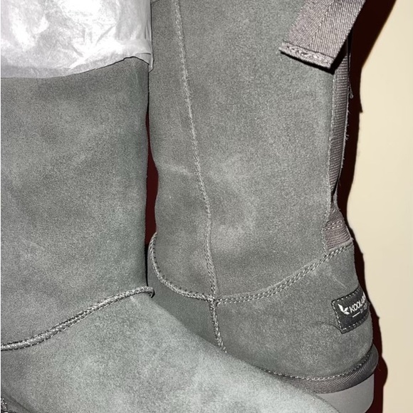 KOOLABURRA BY UGG Bow Accent Gray Suede Boot - Picture 3 of 4